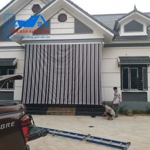 Mẫu Rèm Cuốn Bạt Che Nắng Mưa