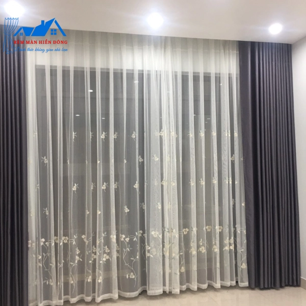 Mẫu Rèm Đơn Sắc Hợp Với Nhà Cấp 4