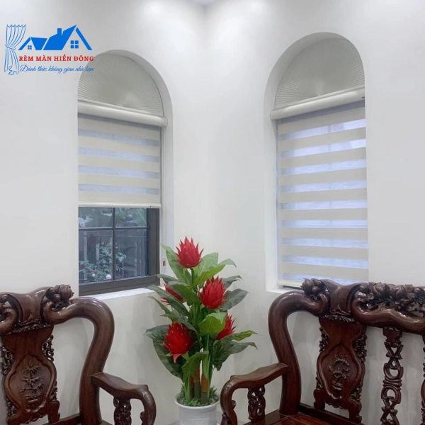 Rèm Vải Trơn Kết Hợp Rèm Cầu Vồng Sang Trọng