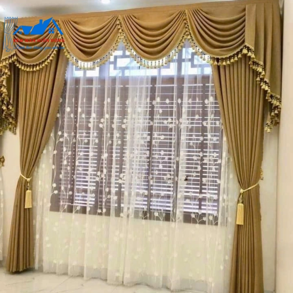 Mẫu Rèm Cổ Điển Xám Nâu - Vàng