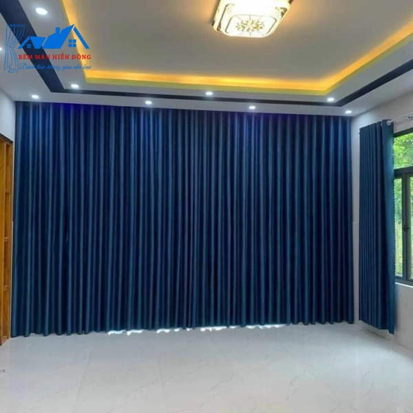 Mẫu Rèm Đơn Sắc Hợp Với Nhà Cấp 4