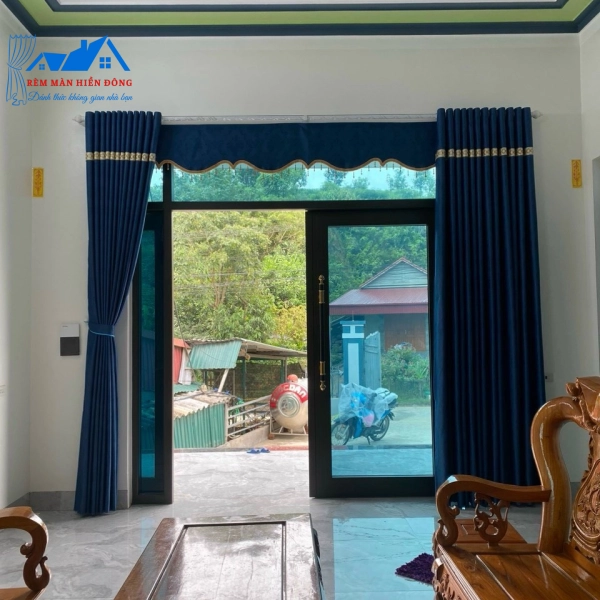 Rèm Xanh Viền Hoa Cao Cấp